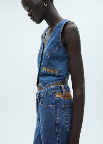 Straight-Fit With Contrasting Details Womens Jeans