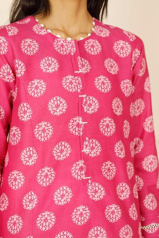 SAYA Unstitched Printed Lawn 3 Piece Suit